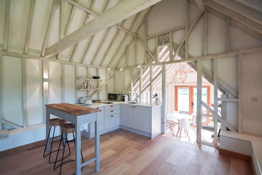 The Cowshed, Tunbridge Wells Villa Eksteriør bilde